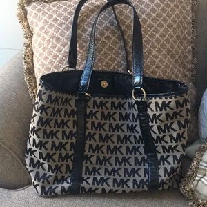 Michael kors tote bag